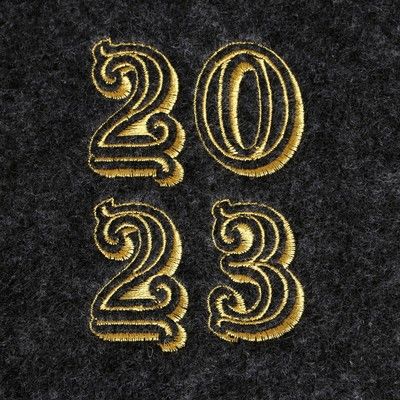 Рукавица для бани с вышивкой "2024" серая