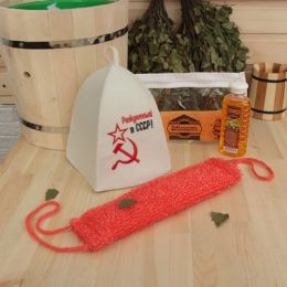 Набор для бани в косметичке "СССР серп и молот" шапка, мочалка, шампунь