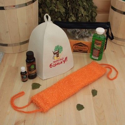 Набор для бани в косметичке "Люблю баньку" шапка, масло, ароматизатор, шампунь, мочалка